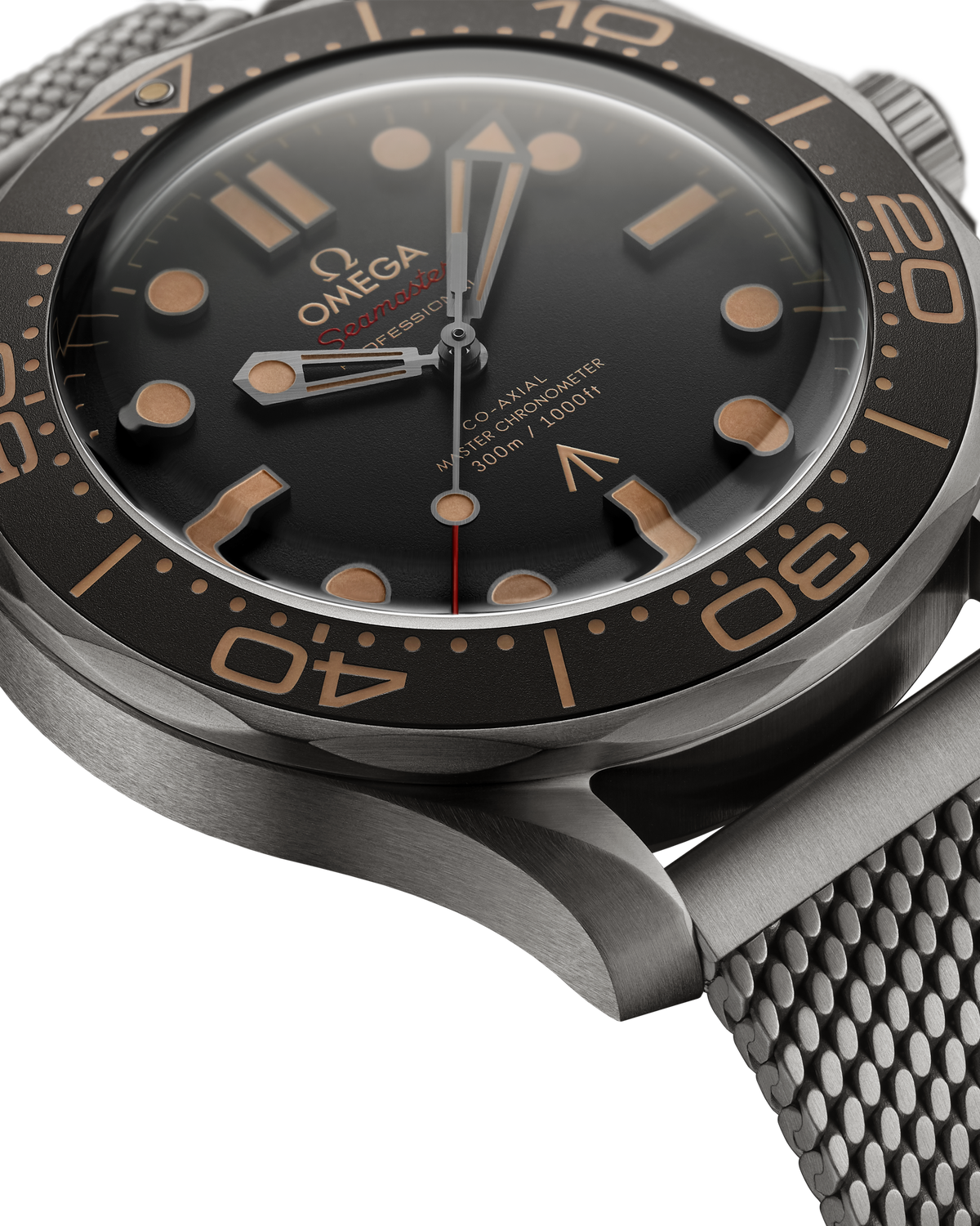 OMEGA Seamaster Diver 300M 007 Edition 210.90.42.20.01.001, 42 mm titanium with brown dial – official gallery image 3