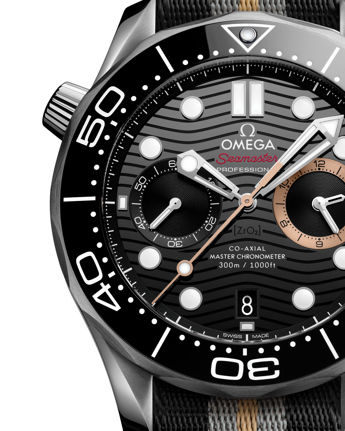 OMEGA Seamaster Diver 300M Chronograph 007 First Light 210.32.44.51.01.002, 44 mm steel with black dial – official gallery image 2