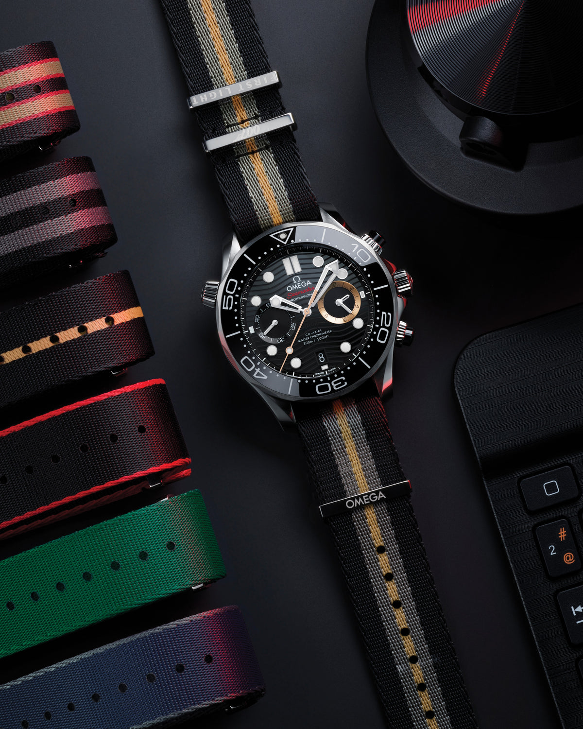 OMEGA Seamaster Diver 300M Chronograph 007 First Light 210.32.44.51.01.002, 44 mm steel with black dial – official gallery image 6