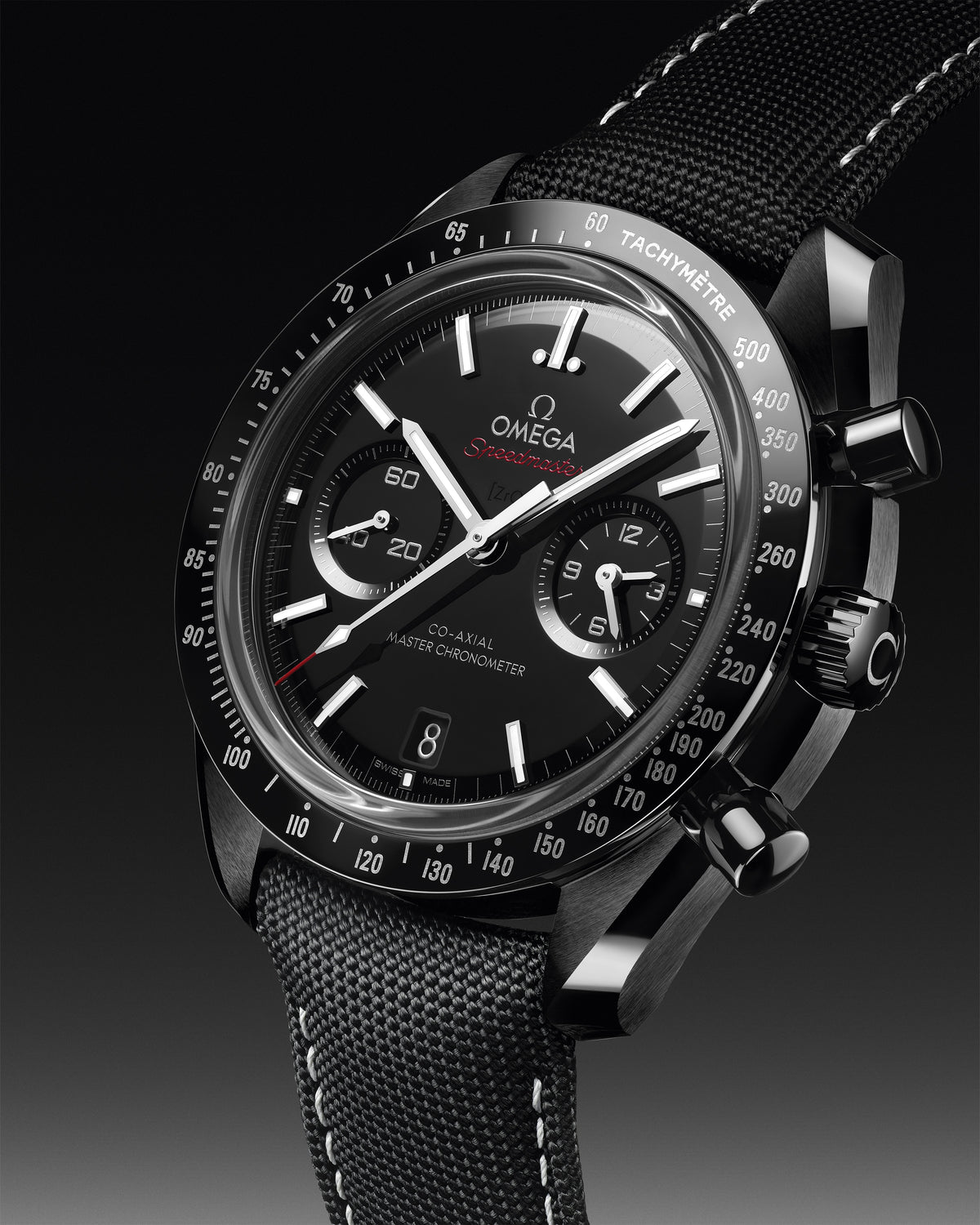 OMEGA Speedmaster Dark Side of the Moon 310.92.44.51.01.002, 44.25 mm black ceramic with black dial – official gallery image 4