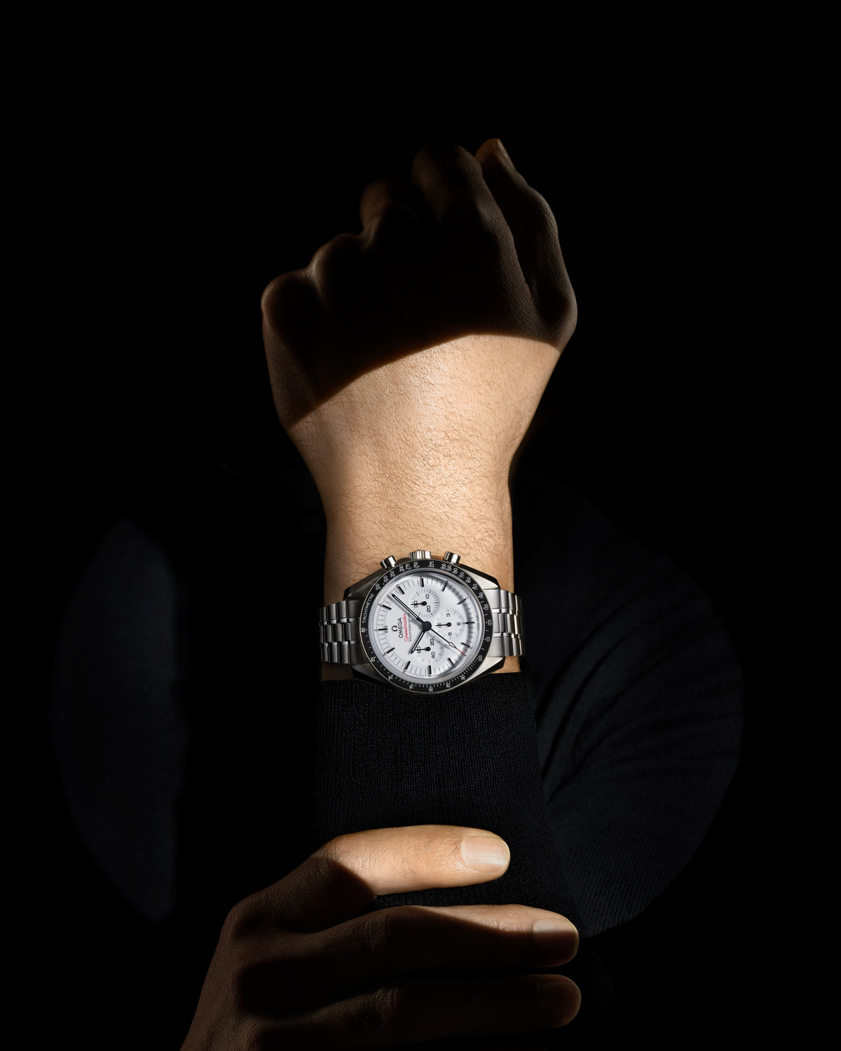 OMEGA Speedmaster Moonwatch Professional 310.30.42.50.04.001, 42 mm steel with white dial – official gallery image 3