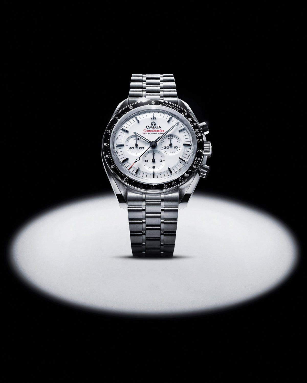 OMEGA Speedmaster Moonwatch Professional 310.30.42.50.04.001, 42 mm steel with white dial – official gallery image 4