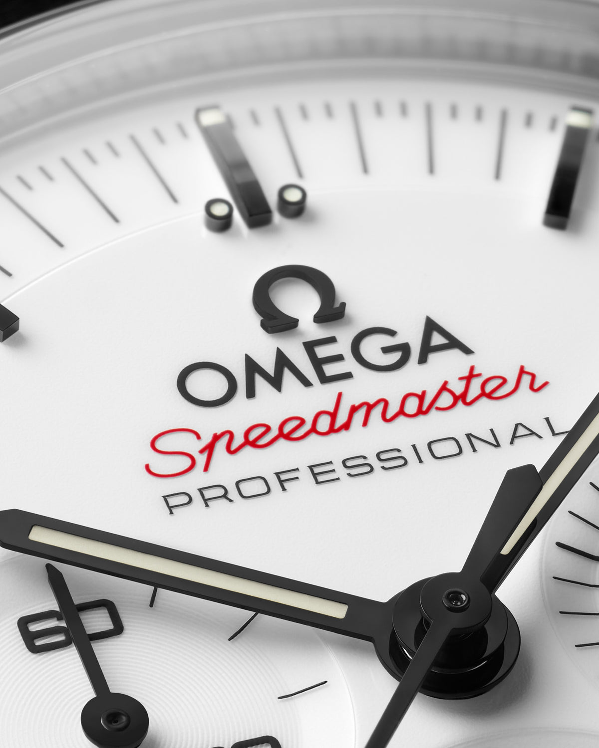 OMEGA Speedmaster Moonwatch Professional 310.32.42.50.04.001, 42 mm steel with white dial – official gallery image 4