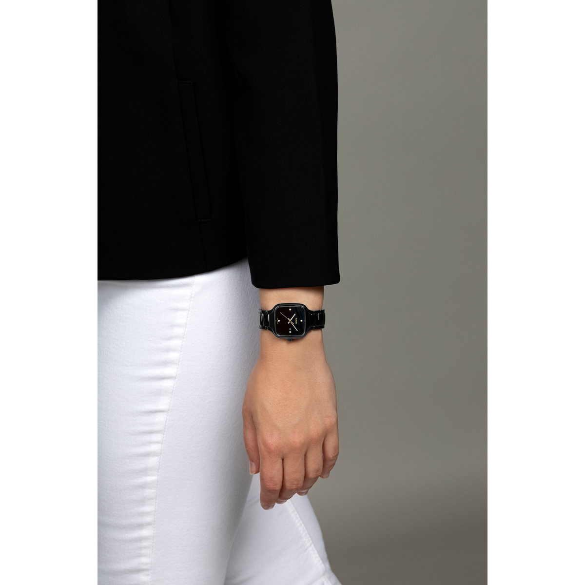 Rado True Square Diamonds R27080722 – shown on the wrist