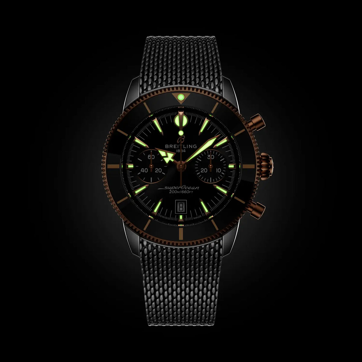 Breitling Superocean Heritage B01 Chronograph 42 UB0156H11B1A1 – luminous hands and markers in the dark